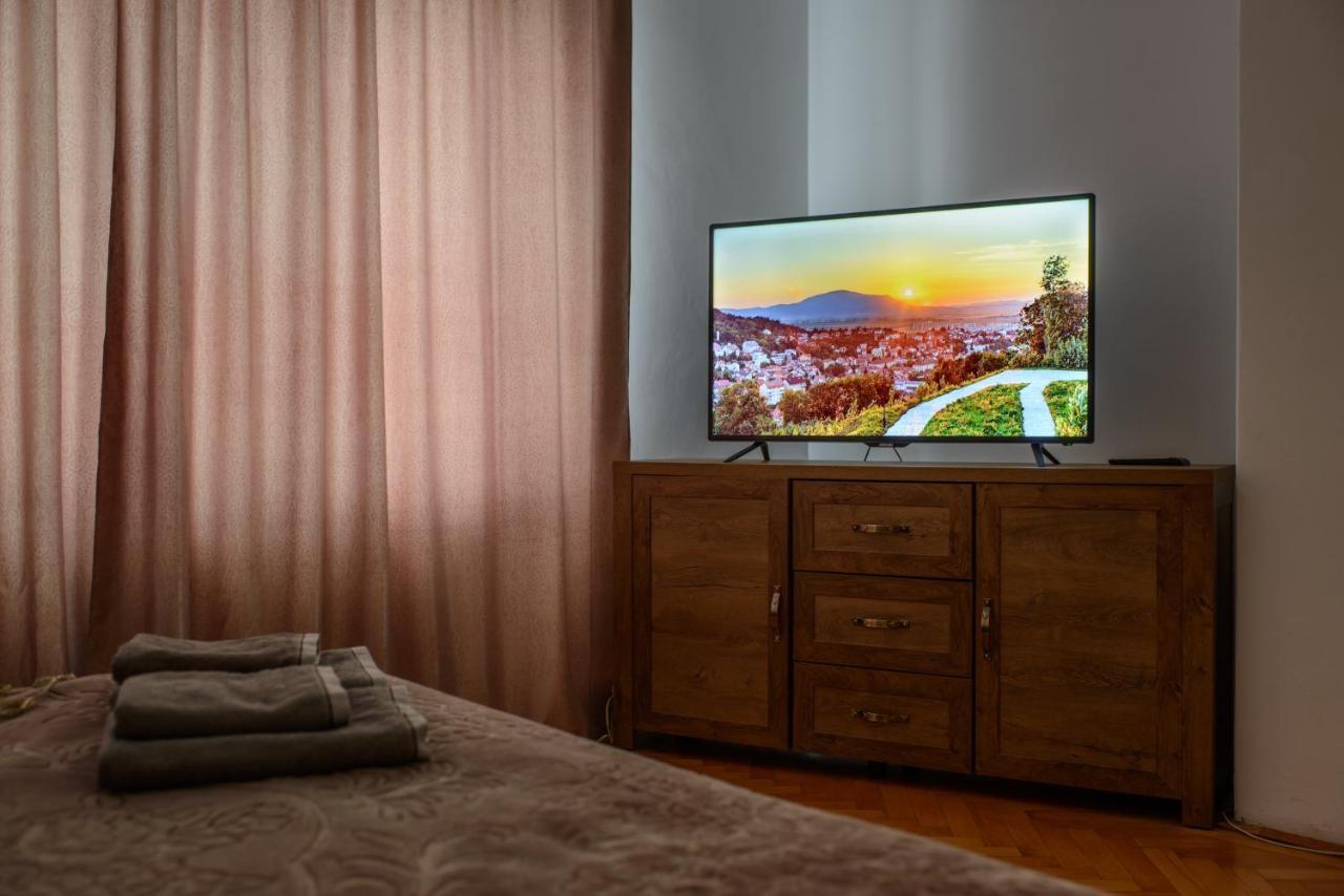 Sunshine Apartment Брашов Экстерьер фото