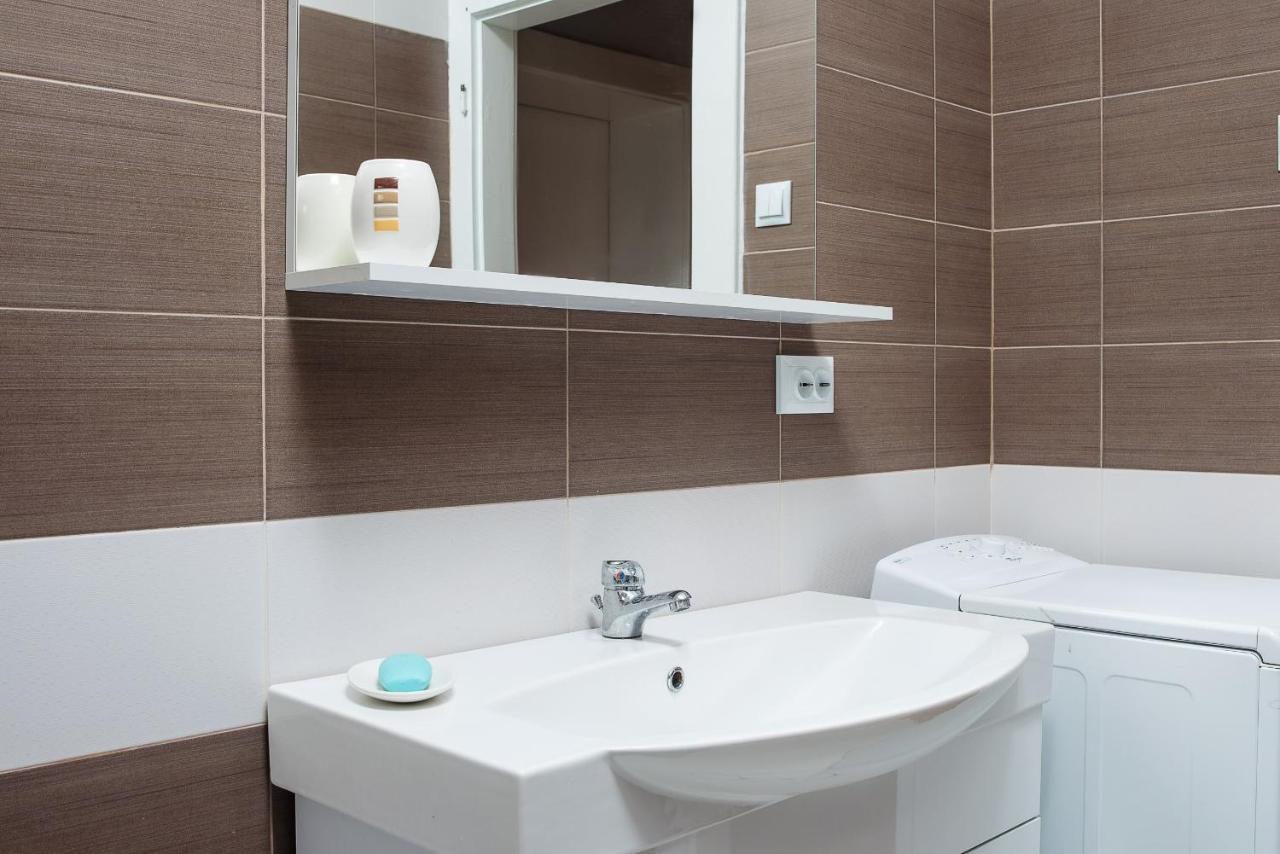 Sunshine Apartment Брашов Экстерьер фото